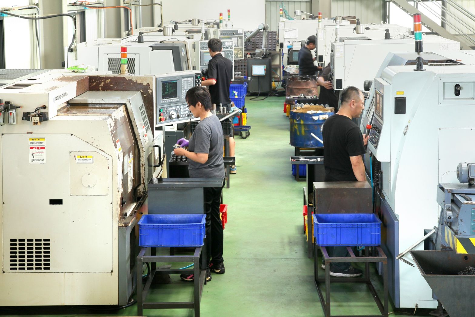 CNC精密車床.jpg